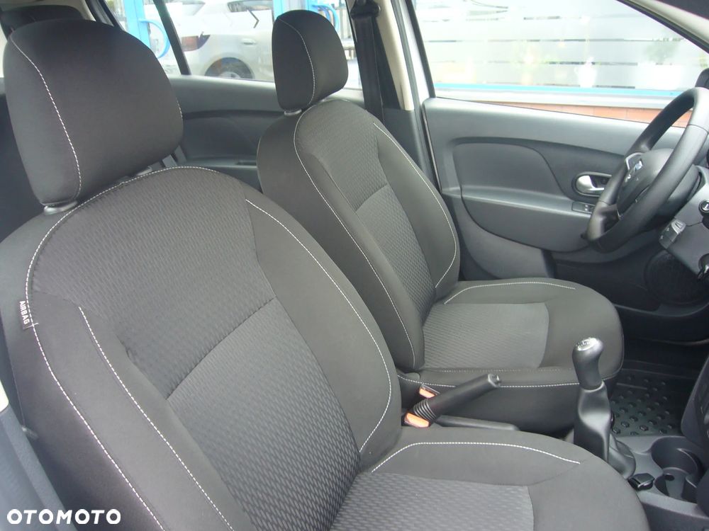 Dacia Sandero 0.9 TCe SL Celebration S&S - 19