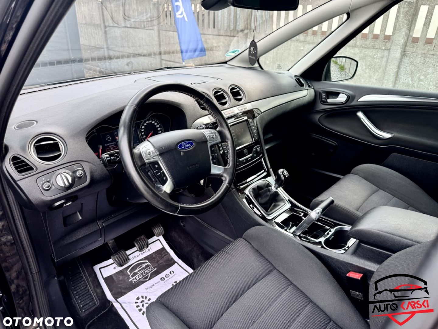 Ford S-Max - 8