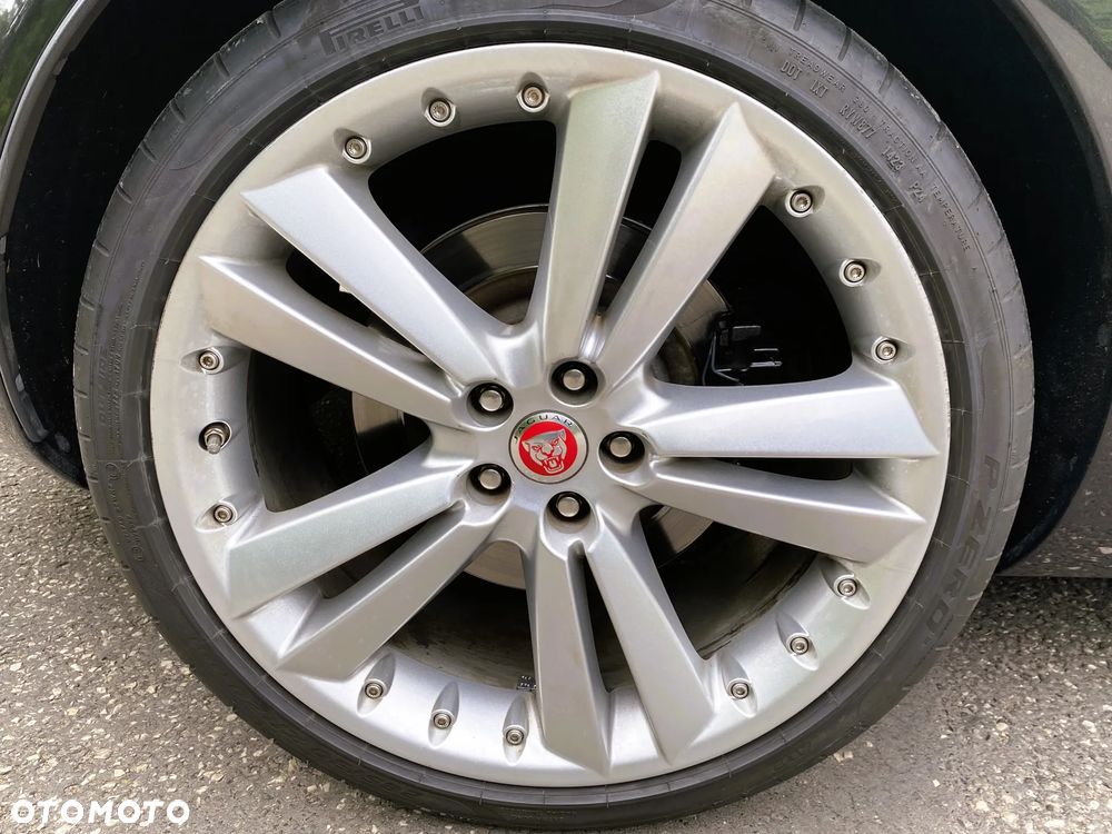 Jaguar XK 5.0 V8 Portfolio - 12