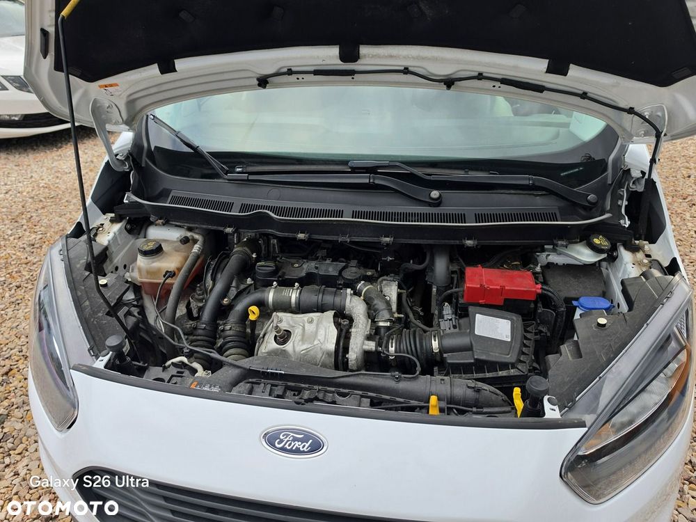 Ford Transit Courier - 39