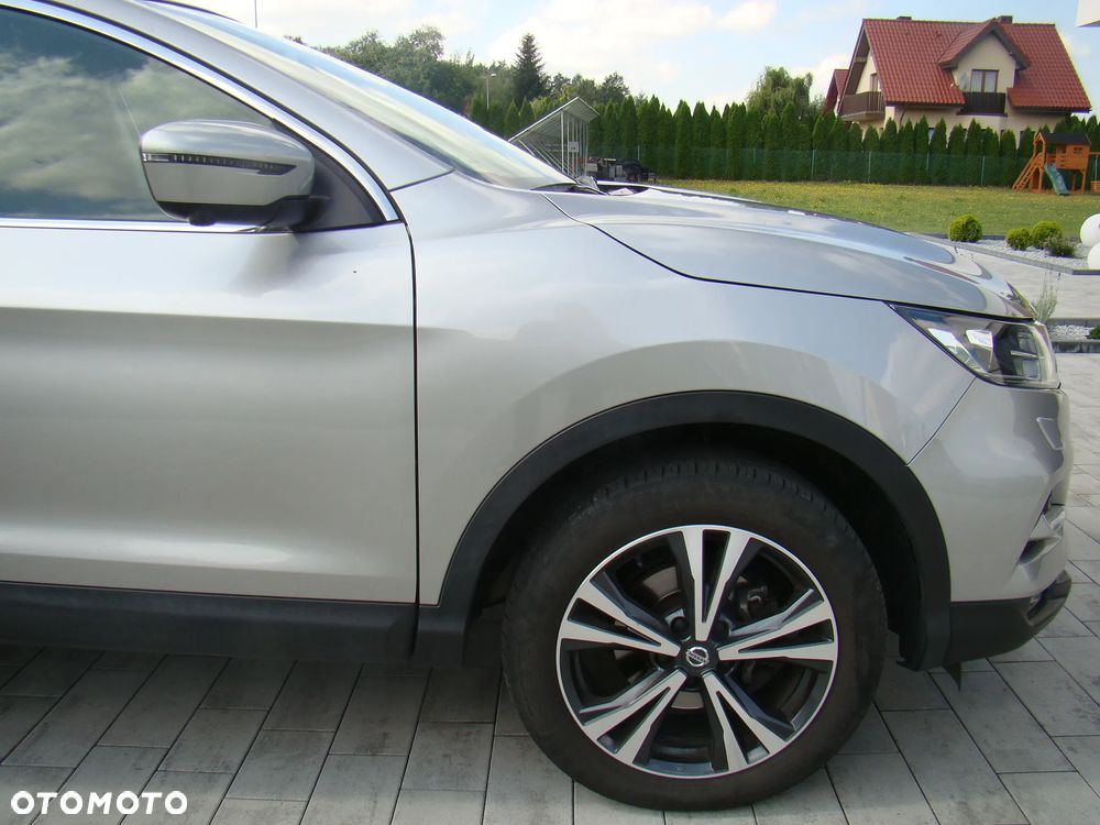 Nissan Qashqai 1.2 DIG-T N-Connecta EU6 - 13