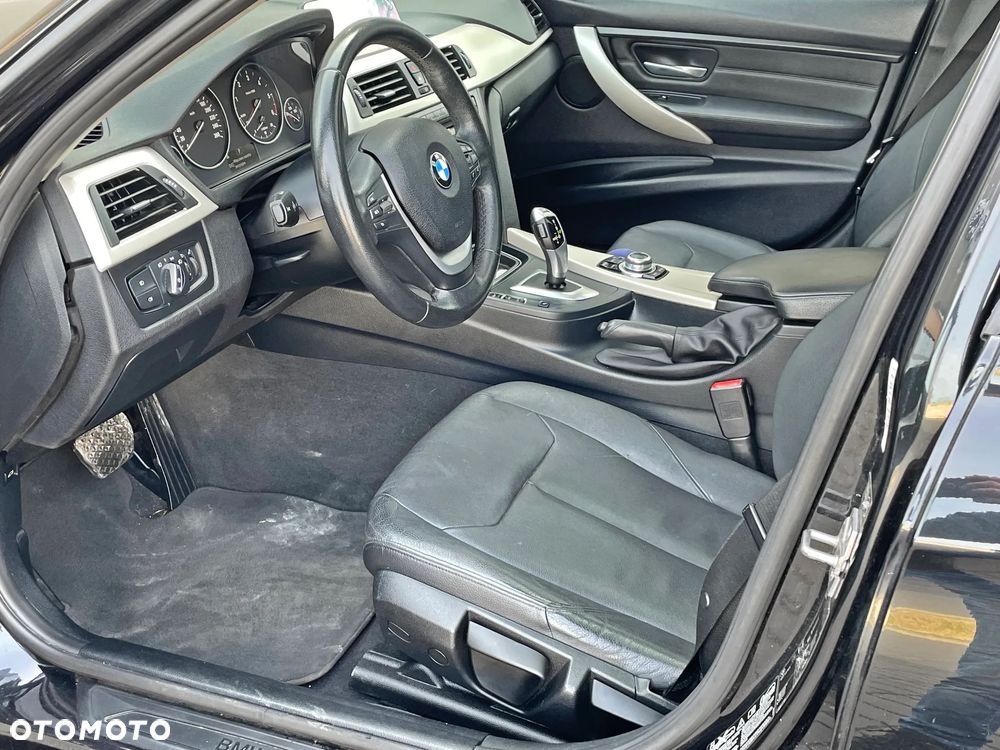 BMW Seria 3 320d Blue Performance Sport Line - 14