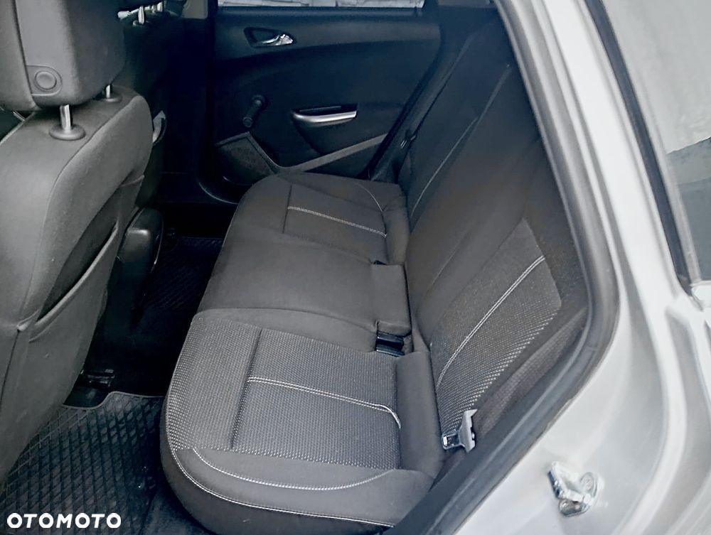 Opel Astra 1.4 Turbo - 10