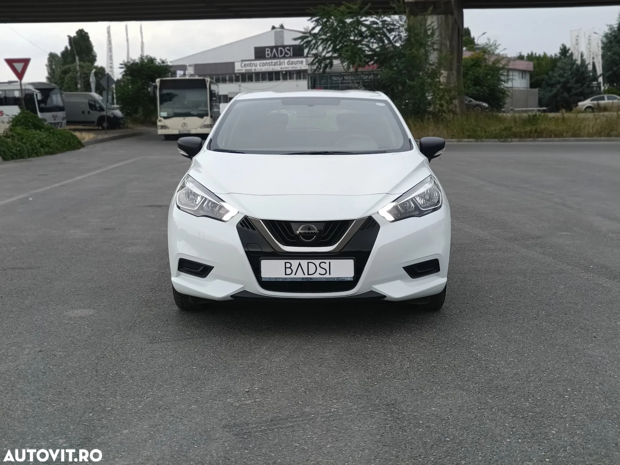 Nissan Micra - 2
