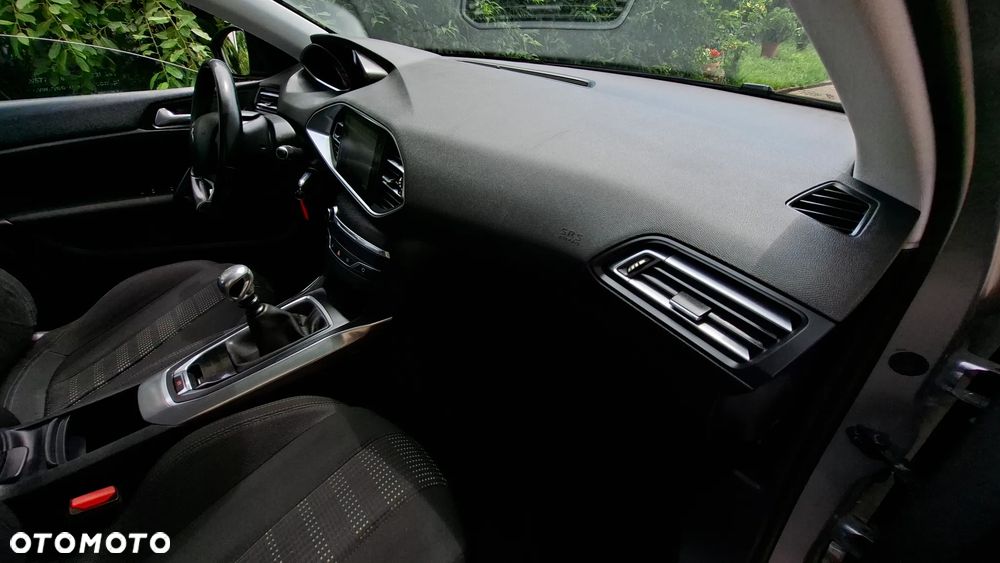 Peugeot 308 BlueHDi 120 Stop & Start Allure - 21