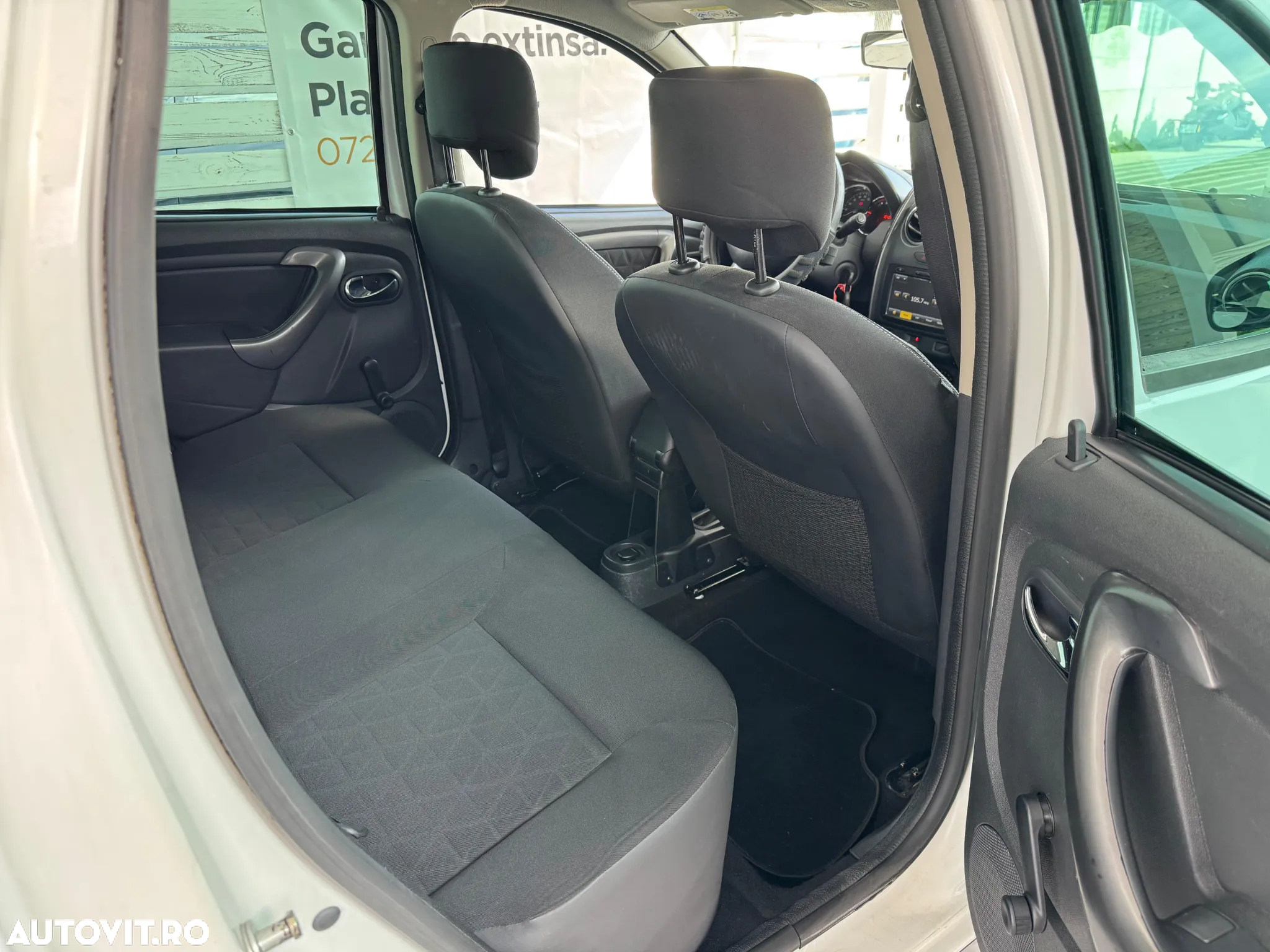 Dacia Duster 1.6 16V 4x2 Prestige - 12