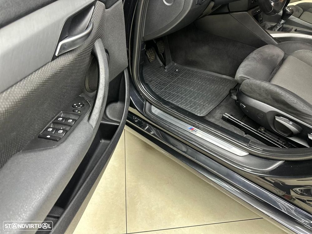 BMW X1 18 d sDrive Pack M - 19