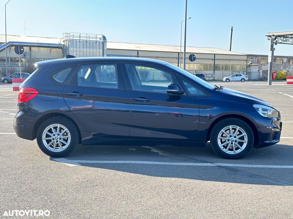 BMW Seria 2 216d - 4