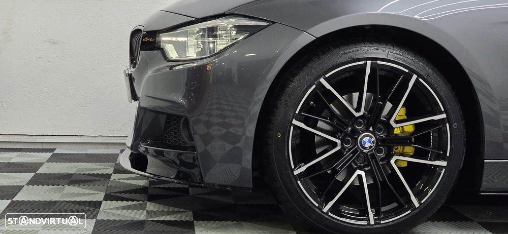 BMW 320 d Touring Aut. Edition M Sport Shadow - 19