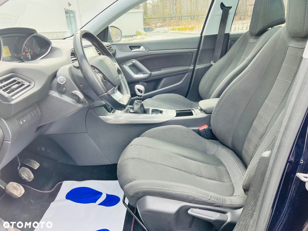 Peugeot 308 e-HDi 115 Stop & Start Allure - 24
