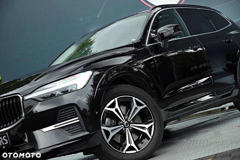 Volvo XC 60 B4 D AWD Momentum Pro - 3