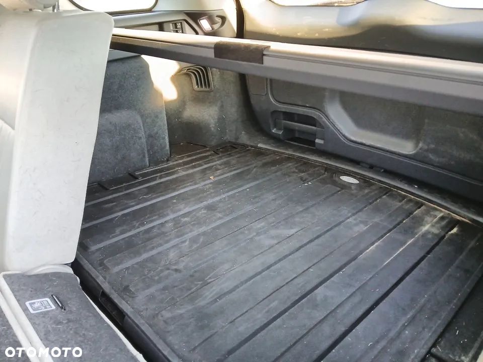 Land Rover Discovery - 33