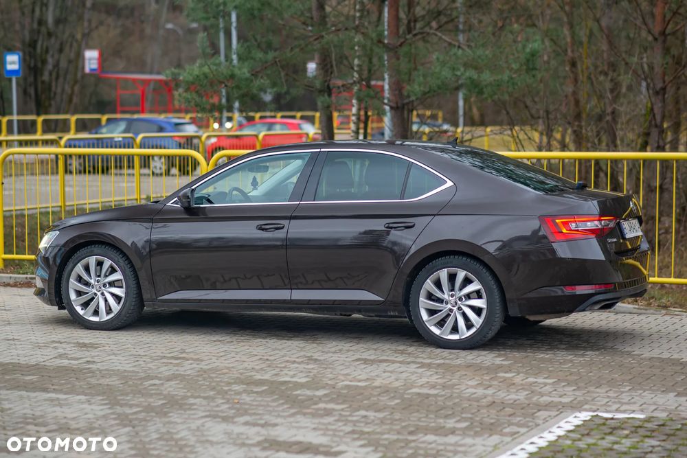 Skoda Superb 2.0 TSI 4x4 Style DSG - 6