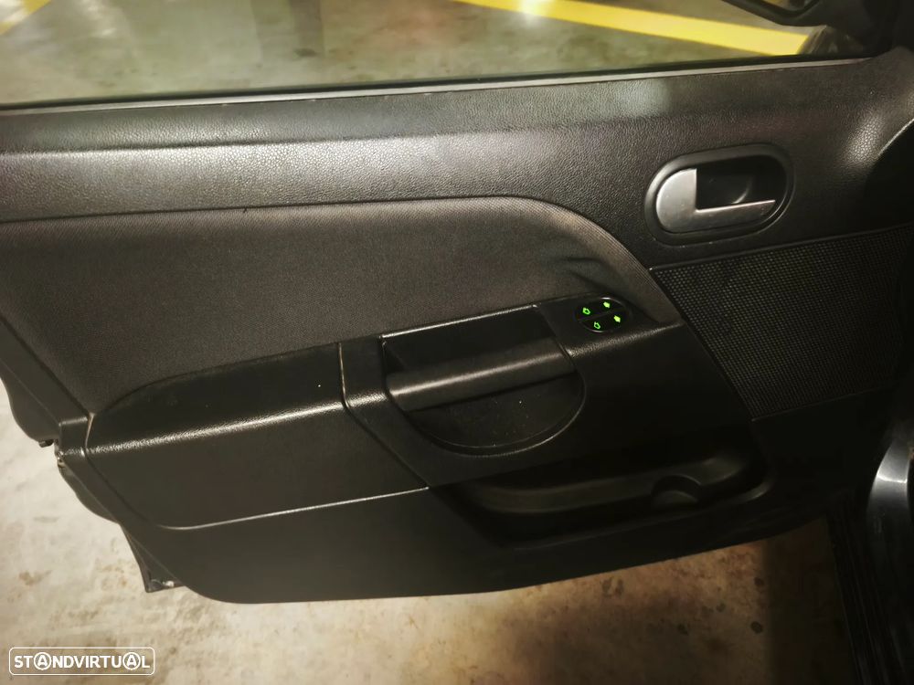 Ford Fiesta 1.25 Trend - 18