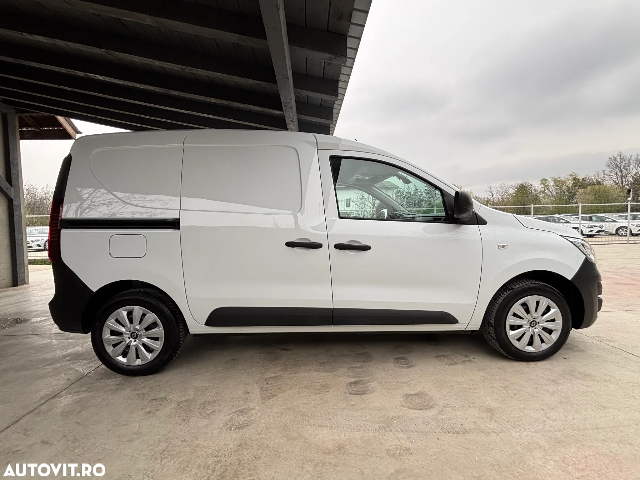 Renault Express - 9