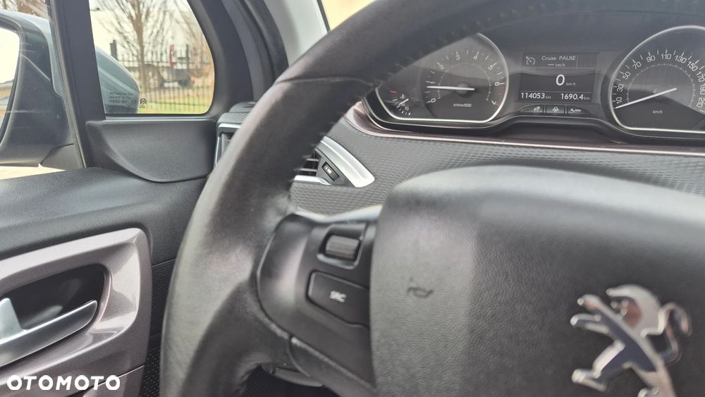 Peugeot 2008 PureTech 82 Access - 11