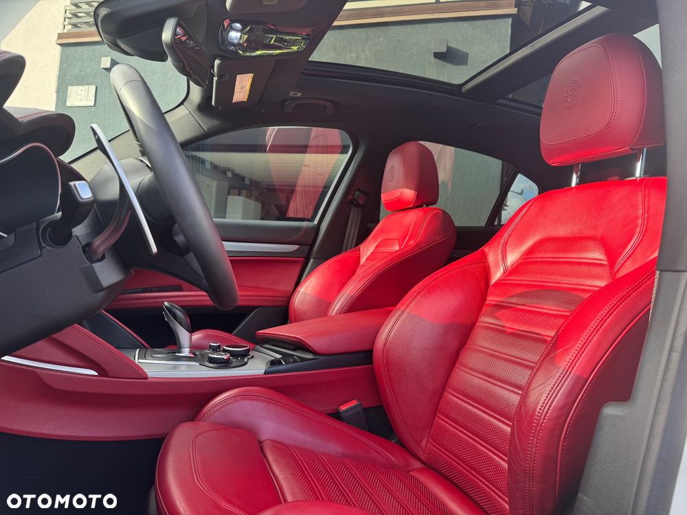 Alfa Romeo Stelvio - 20