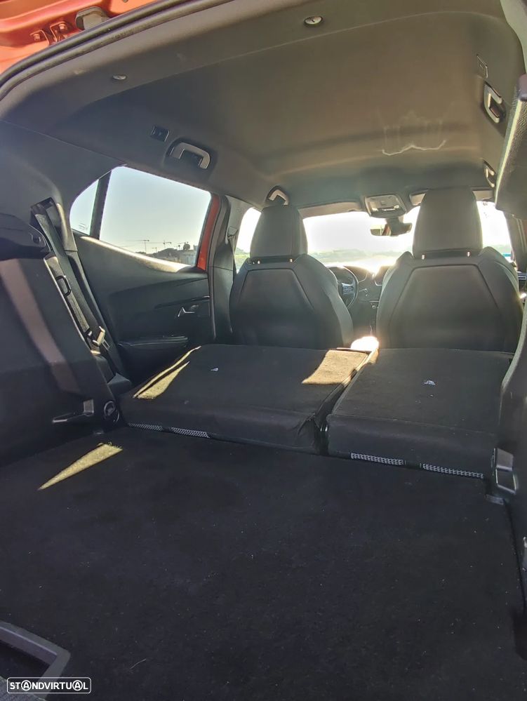 Peugeot 2008 1.2 PureTech GT Line - 25