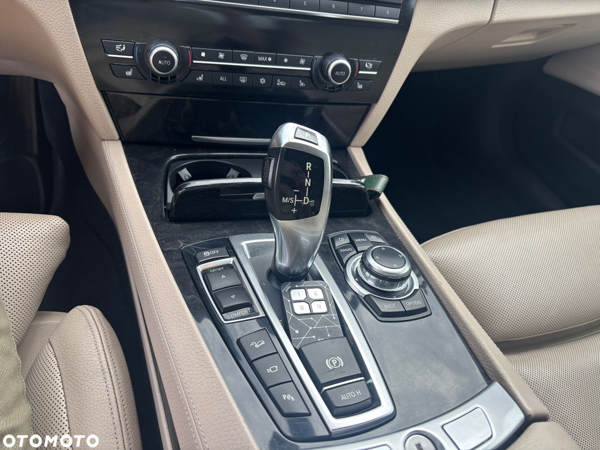BMW Seria 7 740d xDrive - 16