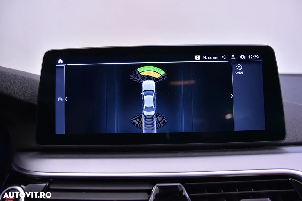 BMW Seria 5 520e AT PHEV - 23