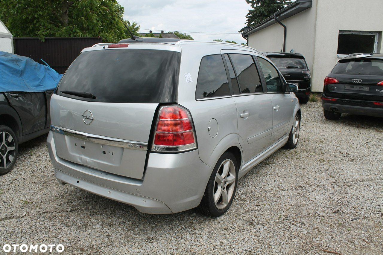 Opel Zafira - 7