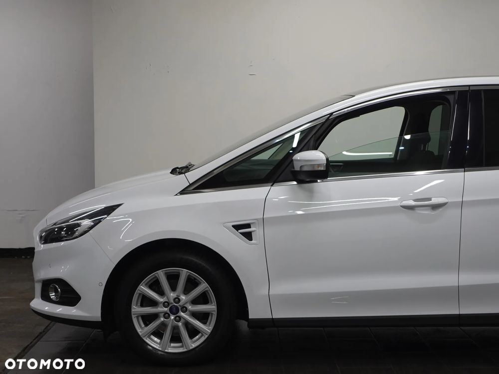 Ford S-Max 2.0 TDCi Titanium PowerShift - 15