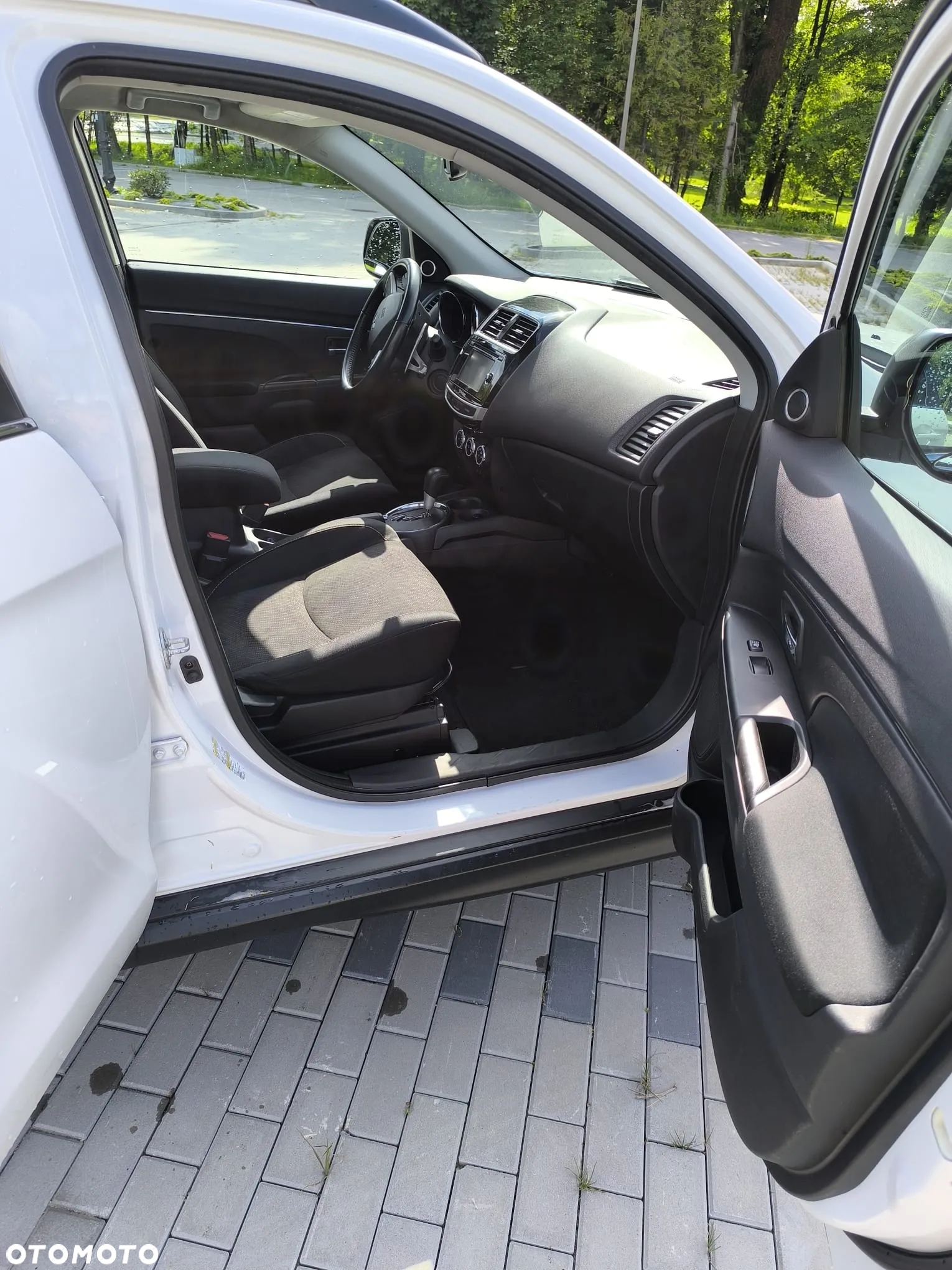 Mitsubishi ASX - 10