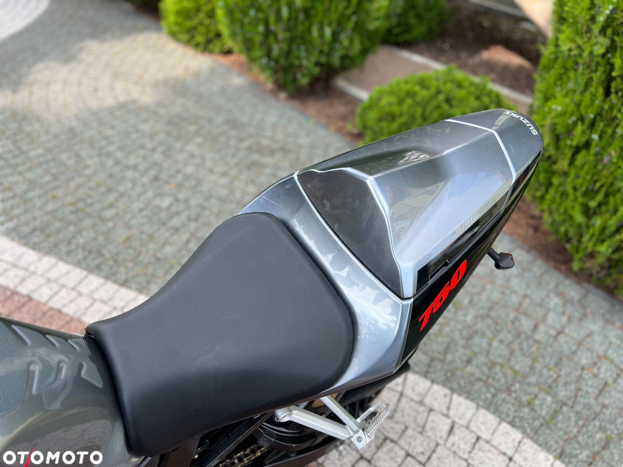 Suzuki GSX-R - 30