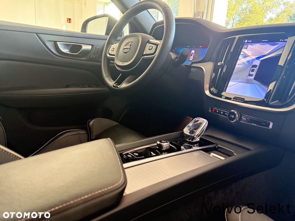 Volvo S60 B5 B AWD Plus Dark - 12