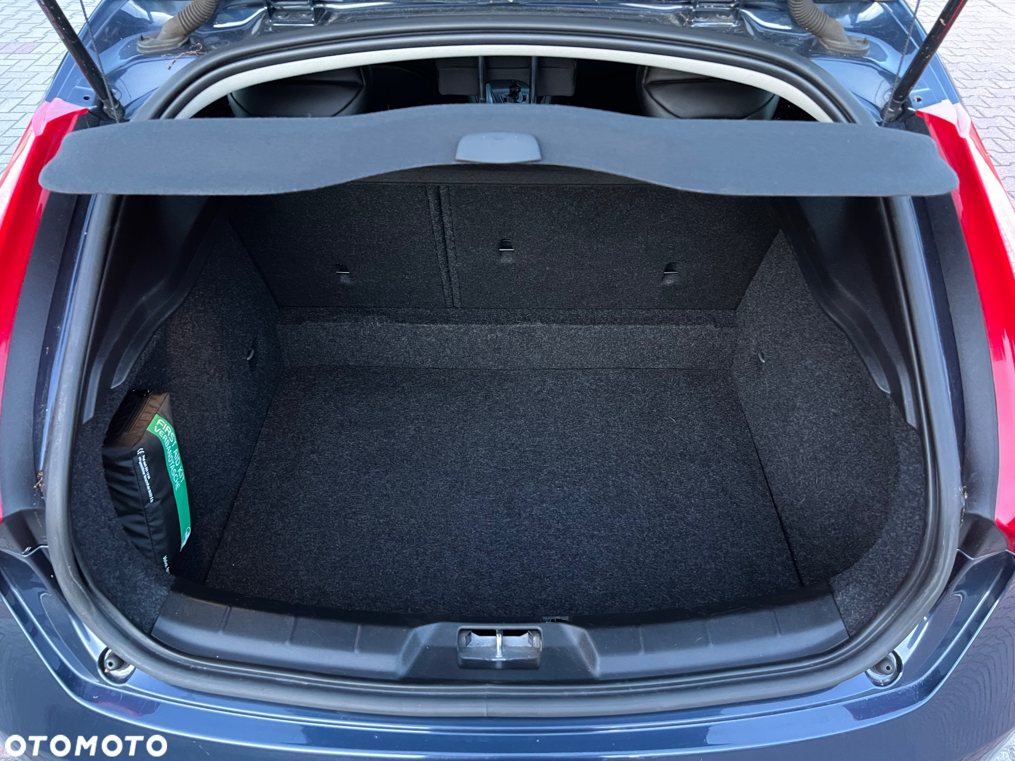 Volvo V40 D2 Kinetic - 11