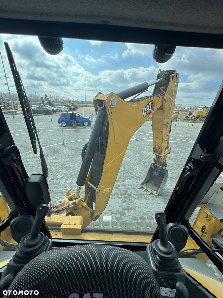 Caterpillar 428 - 27