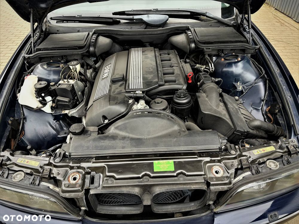 BMW Seria 5 523i - 16