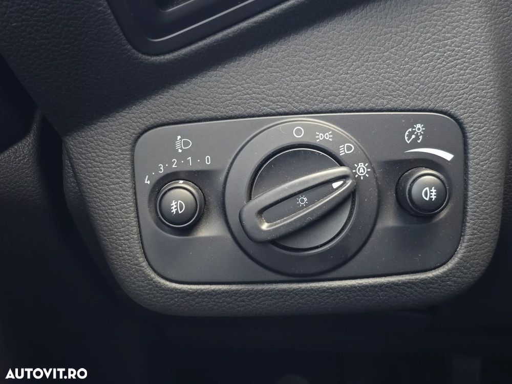 Ford Kuga 1.5 TDCi 2WD Titanium - 11