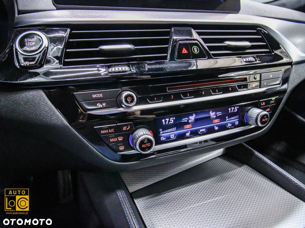 BMW Seria 5 520d M Sport - 28