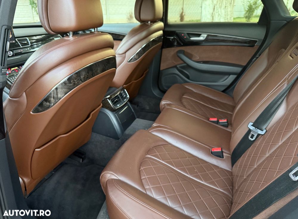 Audi A8 3.0 TDI DPF clean diesel quattro tiptronic - 9