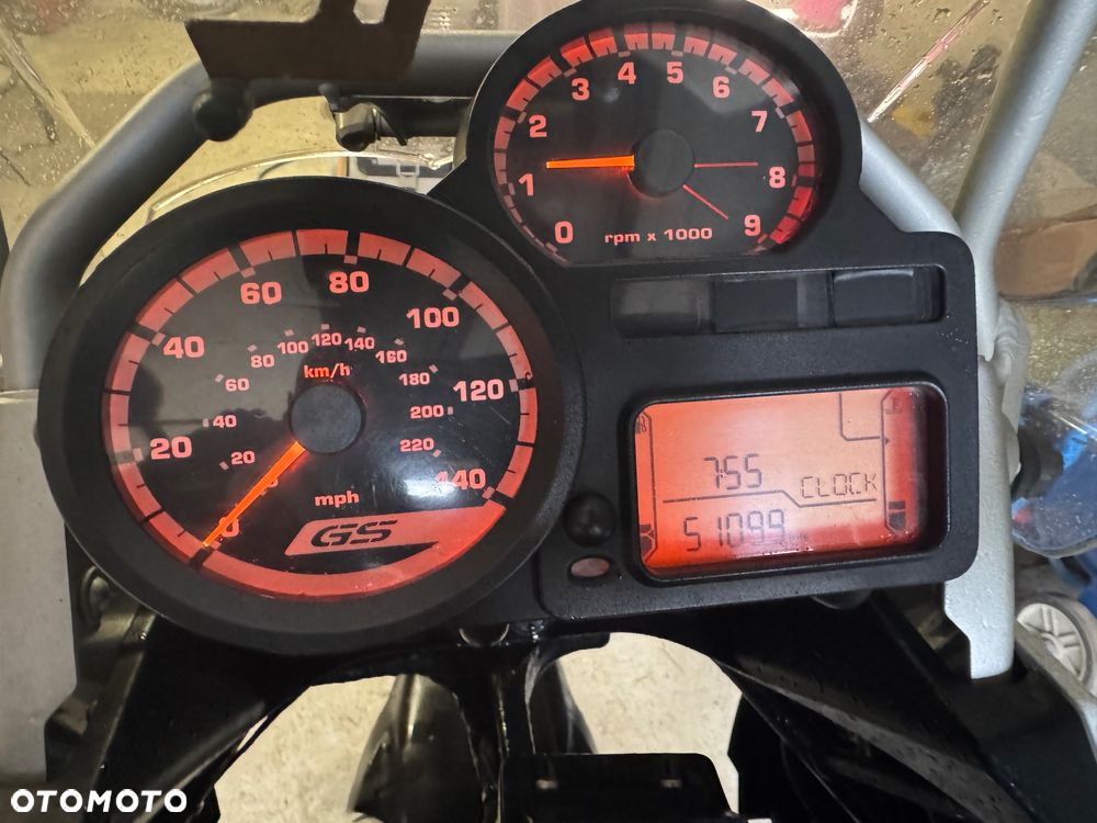 BMW R - 7