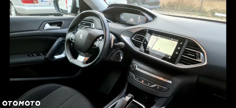 Peugeot 308 BlueHDi FAP 130 EAT8 Stop & Start GT Pack - 31