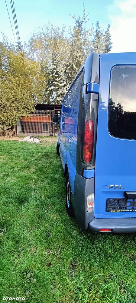 Opel Vivaro - 17