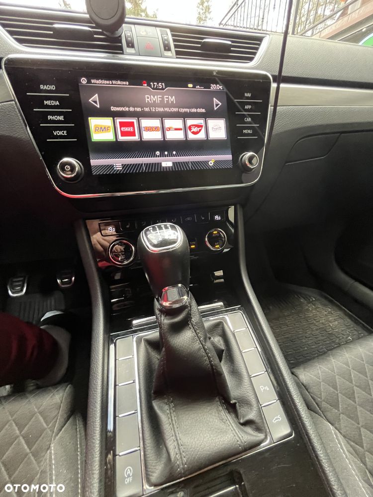 Skoda Superb 2.0 TDI Style - 23