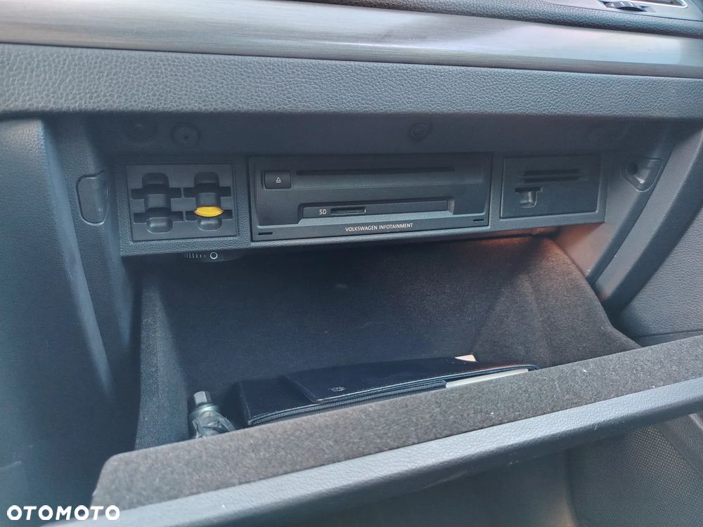 Volkswagen Golf - 26