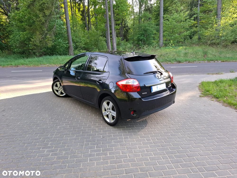 Toyota Auris 1.6 Dynamic - 3