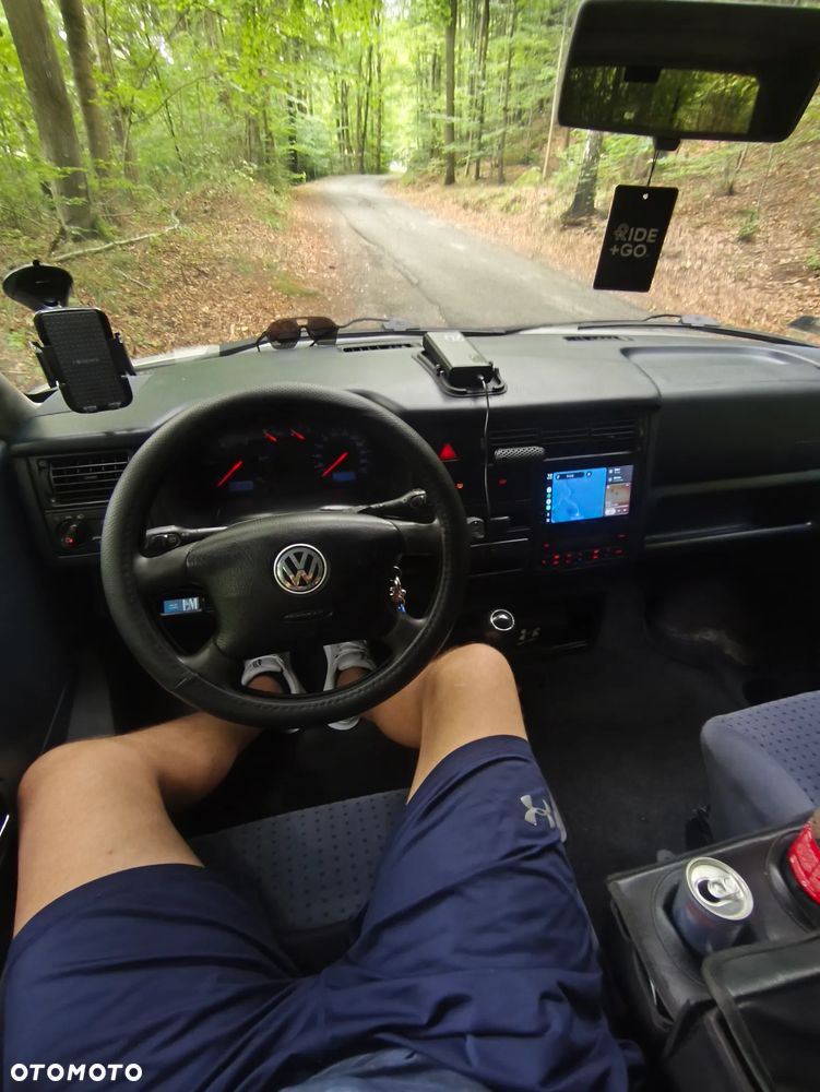 Volkswagen Caravelle Basis / CL - 13
