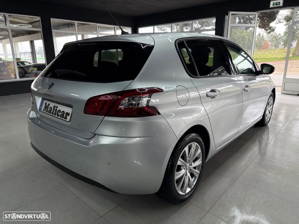 Peugeot 308 1.2 PureTech Style - 4