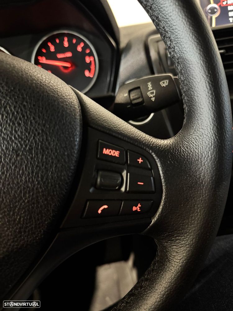 BMW 116 d EDynamics Line Sport - 38