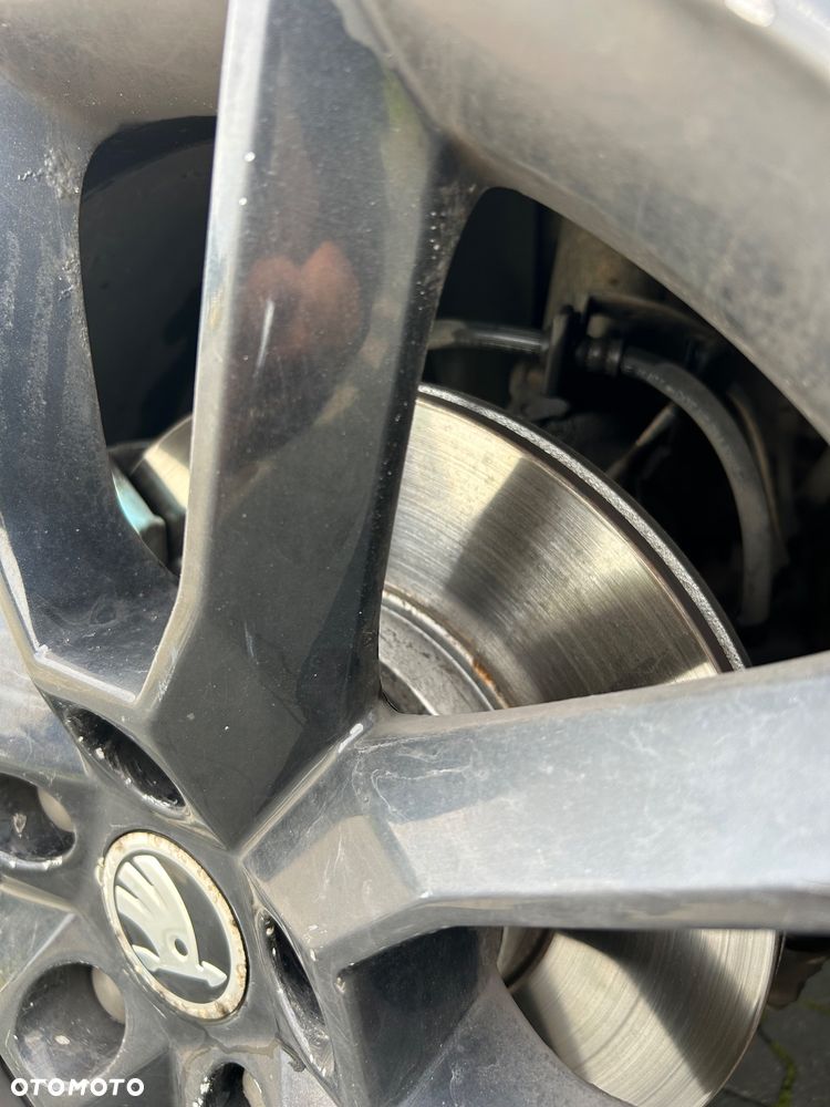 Skoda Octavia 2.0 TDI Style DSG - 18