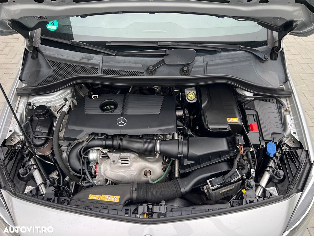 Mercedes-Benz B 180 BlueEfficiency 7G-DCT - 29