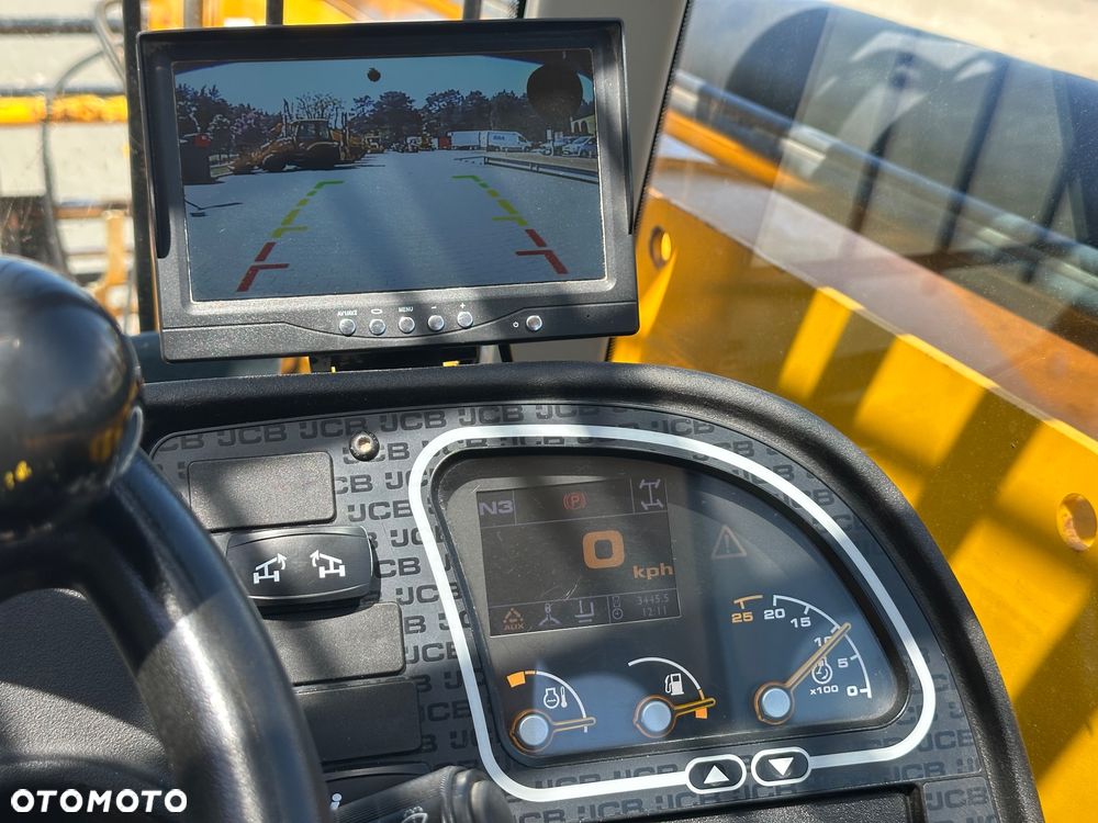 JCB 540-140 Hi Viz - 19