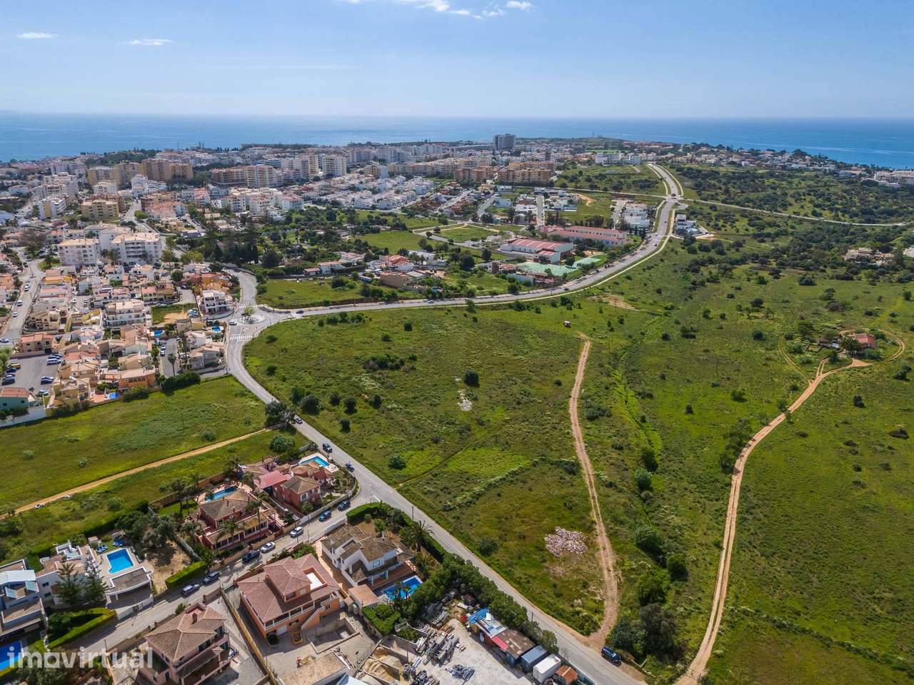 Terreno urbano com projeto aprovado para venda em Lagos - Grande imagem: 4/15