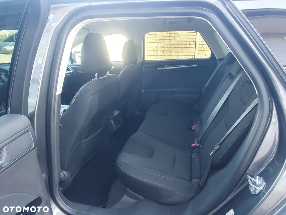 Ford Mondeo - 25