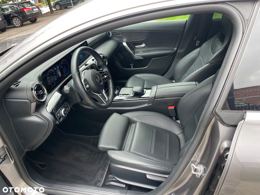 Mercedes-Benz CLA 200 7G-DCT Edition 2022 - 8
